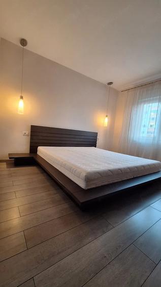 Apartament cu 3 camere decomandat în Olimpia-Stadion