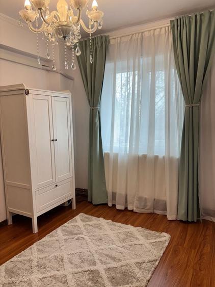 Apartament cu 4 camere decomandat în Ultracentral