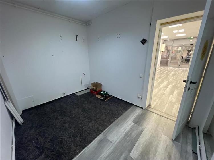 Spațiu comercial, de 67 mp, în Orizont