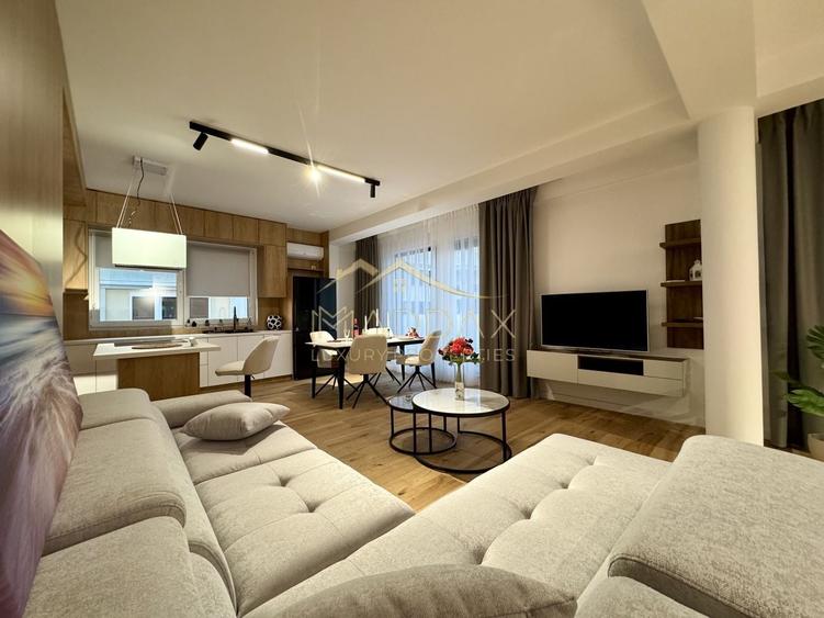 Apartament cu 4 camere decomandat, mobilat în Iancu Nicolae