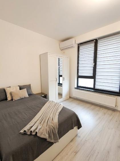 Casă cu 5 camere cu Canalizare în Băneasa