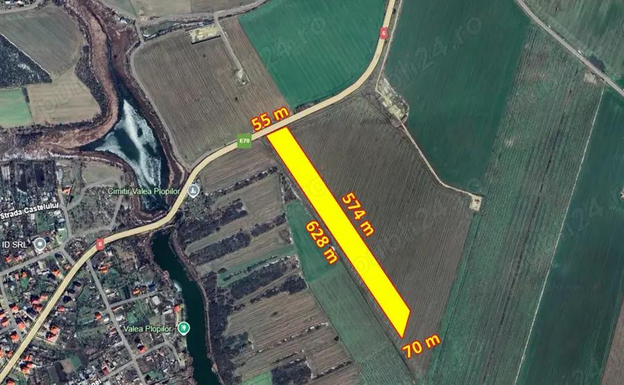 Teren de 32400 mp, în Valea Plopilor