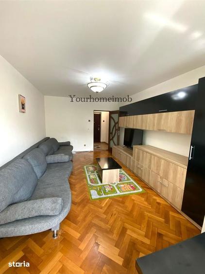 Apartament cu 2 camere decomandat în Calea București