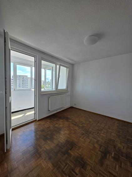 Apartament cu 2 camere semidecomandat în Tineretului