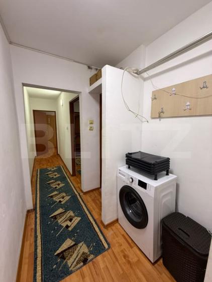 Apartament cu 3 camere decomandat în 9 Mai