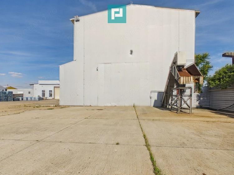 Spațiu comercial, de 2,000 mp, în Poltur