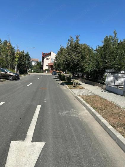 Casă cu Teren 374 Mp în Băneasa