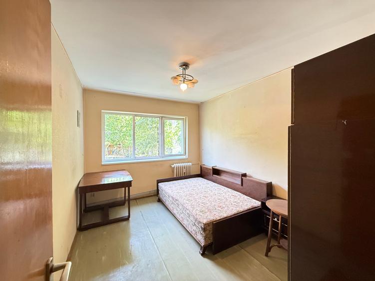 Apartament cu 3 camere decomandat în P-ța Gorjului