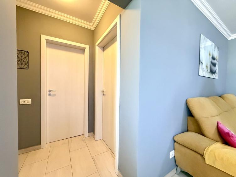 Apartament cu 3 camere semidecomandat, mobilat în Dumbrăvița