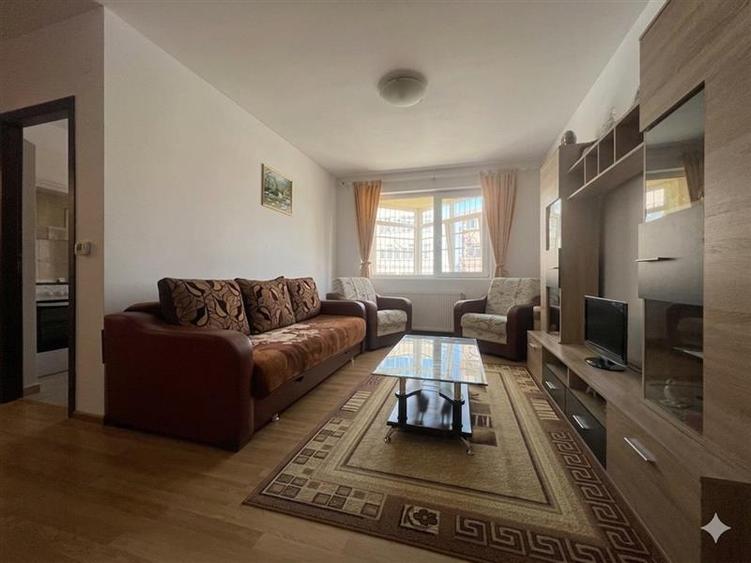 Apartament cu 2 camere nedecomandat, mobilat în Aeroport
