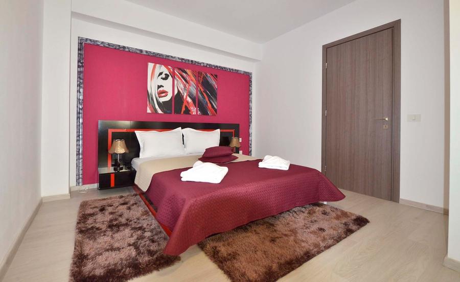 Apartament cu 2 camere semidecomandat, mobilat în Universitate
