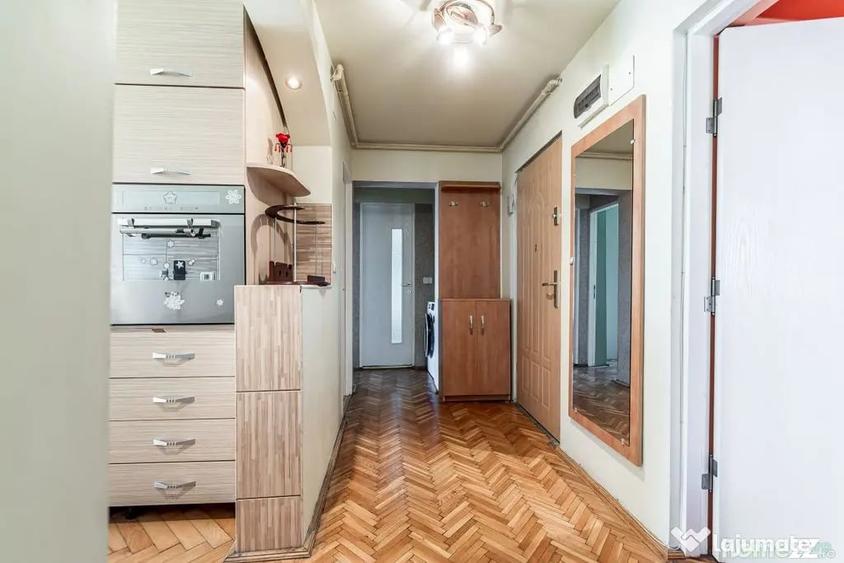 Apartament cu 3 camere decomandat în Micălaca