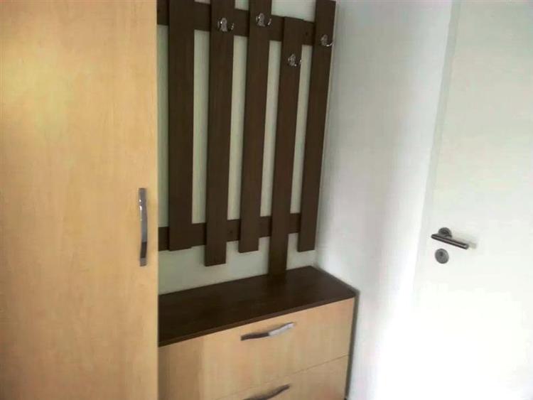 Apartament cu 2 camere decomandat, mobilat în Tractorul