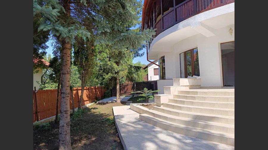 Casă cu 6 camere cu Canalizare în Bârnova