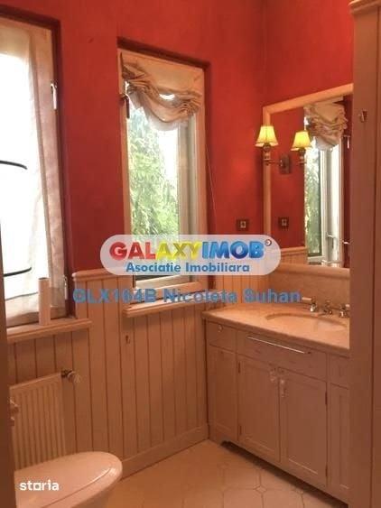 Apartament cu 4 camere în Aviatorilor