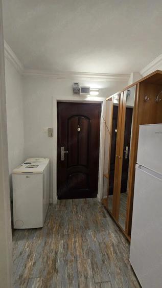Garsonieră decomandată, mobilată în Ultracentral