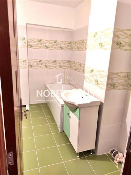 Apartament cu 3 camere decomandat în Sud