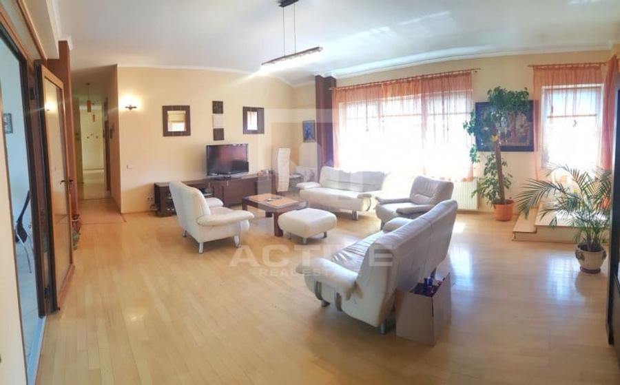 Apartament  4 camere -terase generoase -Zona  regionala cfr - 15