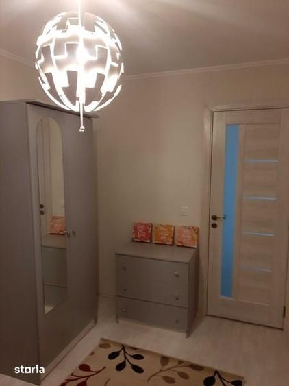 Apartament cu 3 camere semidecomandat în Central