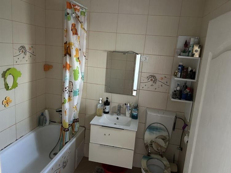 Casă cu 3 camere în Central
