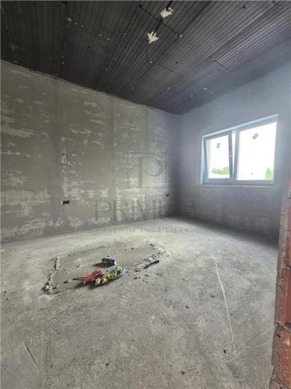 Duplex cu 3 camere cu Teren 330 Mp în Moșnița Nouă