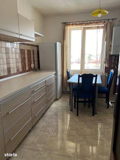 Apartament cu 3 camere decomandat în George Enescu