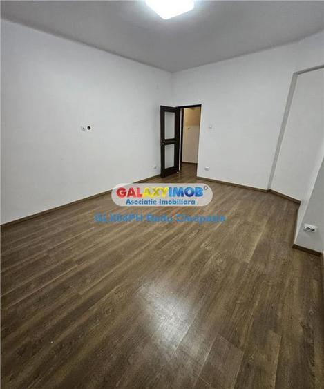 Apartament cu 4 camere decomandat în Ultracentral