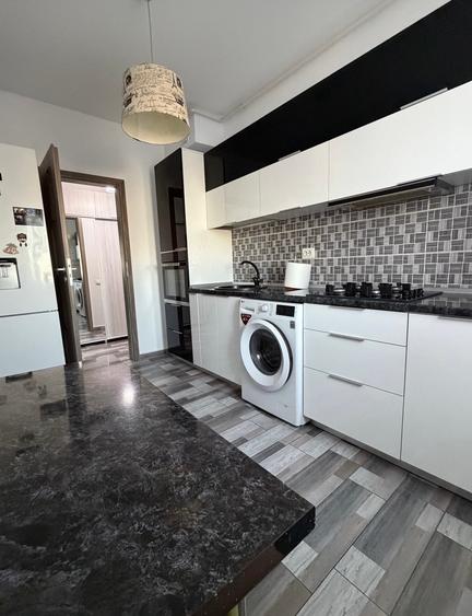 Apartament cu 2 camere decomandat în Păcii