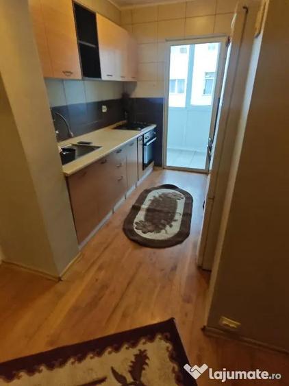 inchiriez apartament 2 camere - 7