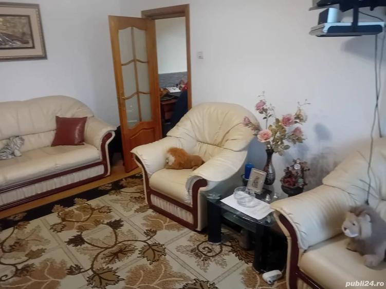 Apartament cu 2 camere decomandat în Precista