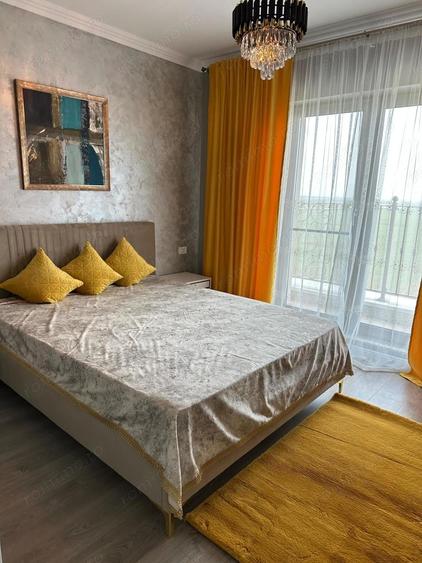 Apartament cu 3 camere semidecomandat, mobilat în Dumbrăvița