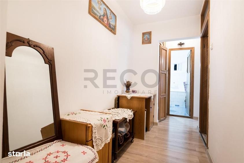 Apartament cu 3 camere decomandat în Salca