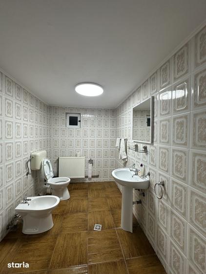Agentia imobiliara VIGAFON vinde pensiune-casa de vacanta Predeal - 10