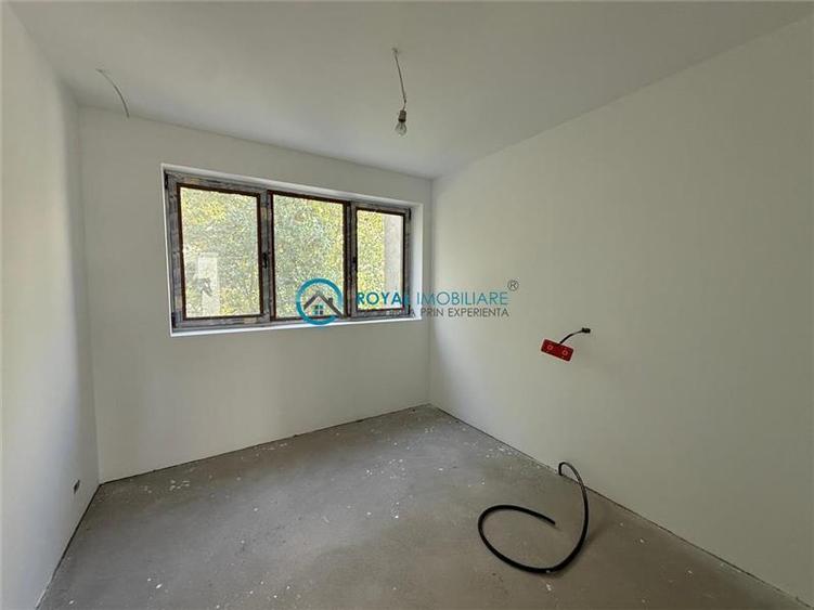 Royal Imobiliare - Vanzare apartament 3 camere zona Sud - 4