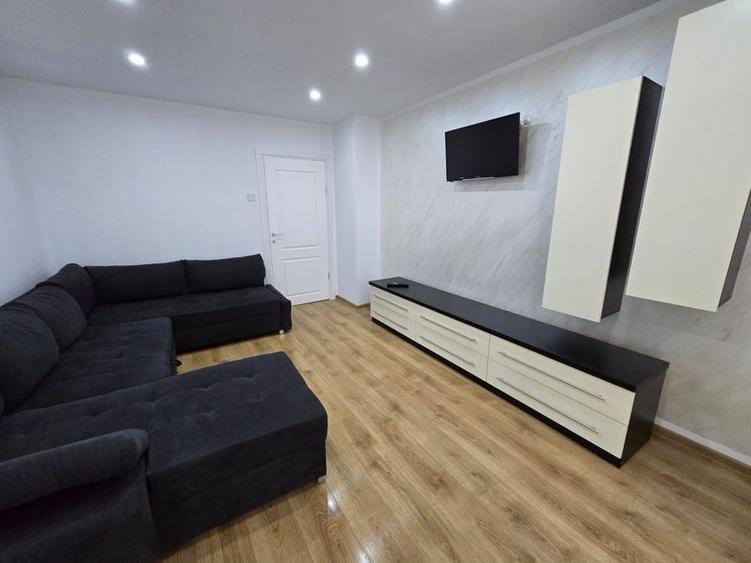 Apartament cu 2 camere decomandat în Mărăței