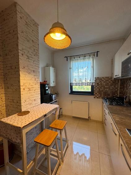 Apartament cu 2 camere decomandat în Crângași