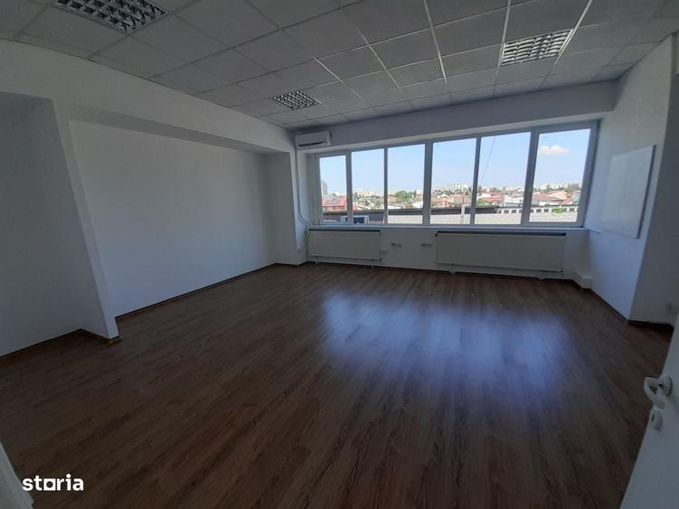 Spațiu comercial, de 125 mp, în Obor