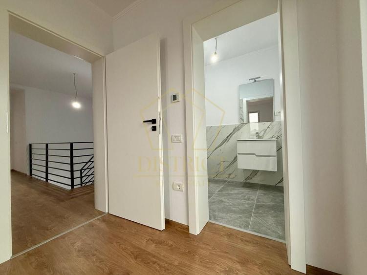 Casă individuală cu 4 camere cu Canalizare în Săcălaz