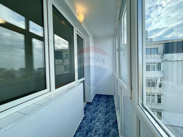 Apartament cu 3 camere semidecomandat în Nord