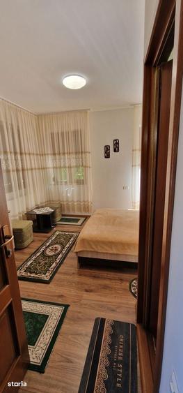 Casă cu 5 camere cu Teren 338 Mp în Sud