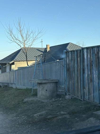 Casă cu 6 camere cu Teren 1200 Mp în Cudalbi