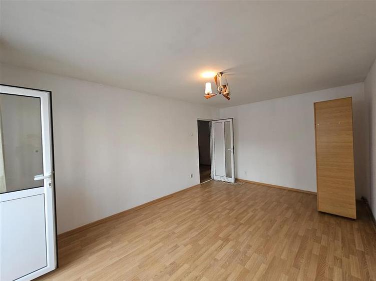 Apartament 3 camere Dacia - 4