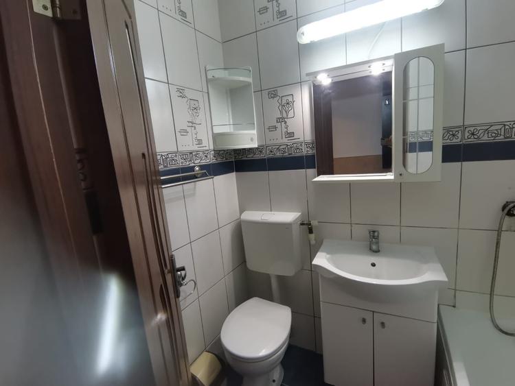 Apartament cu 2 camere semidecomandat în Crâng