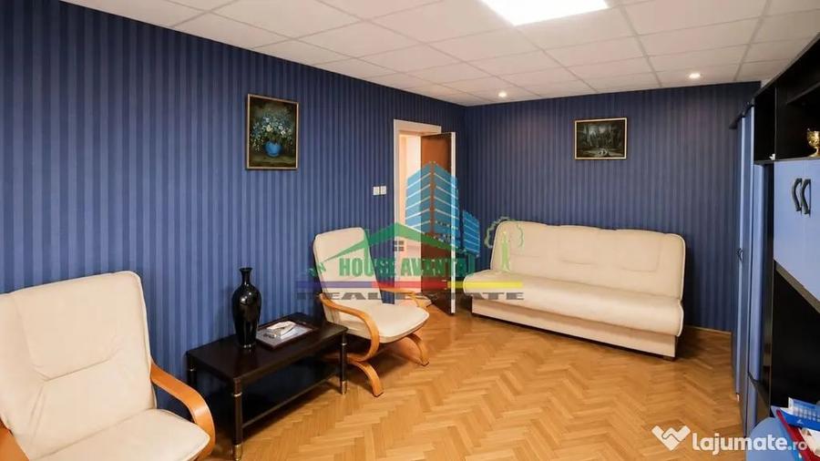 Apartament cu 4 camere decomandat în Central