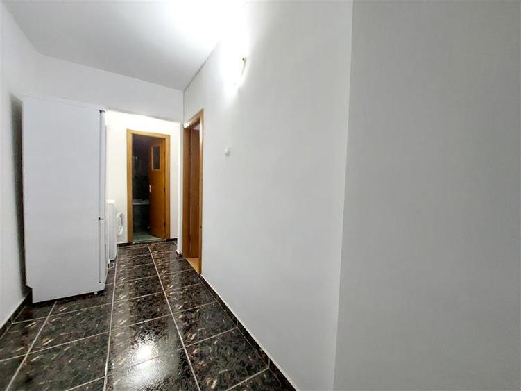 Apartament cu 3 camere decomandat, mobilat în Dorobanți