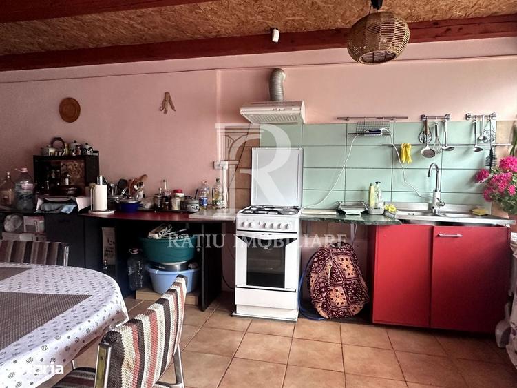 Casă cu 2 camere în Central