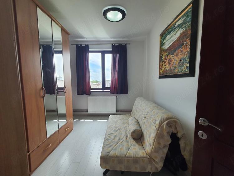 Apartament cu 3 camere decomandat în Peninsula