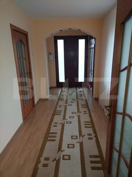 Casă de vânzare, cu 6 camere, 300 mp, spațioasă, în Câmpulung Moldovenesc - 3