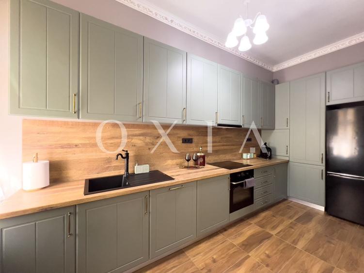 Apartament cu 2 camere semidecomandat, mobilat în Central