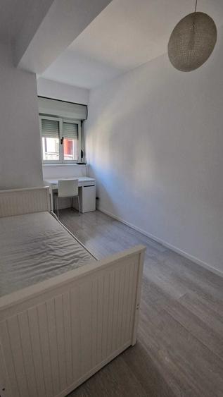 Apartament cu 3 camere decomandat în Aradului